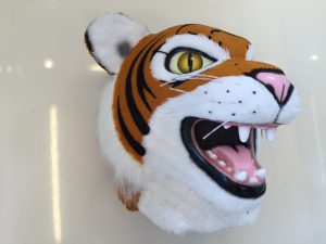 Tiger-Kostüm-Lauffiguren